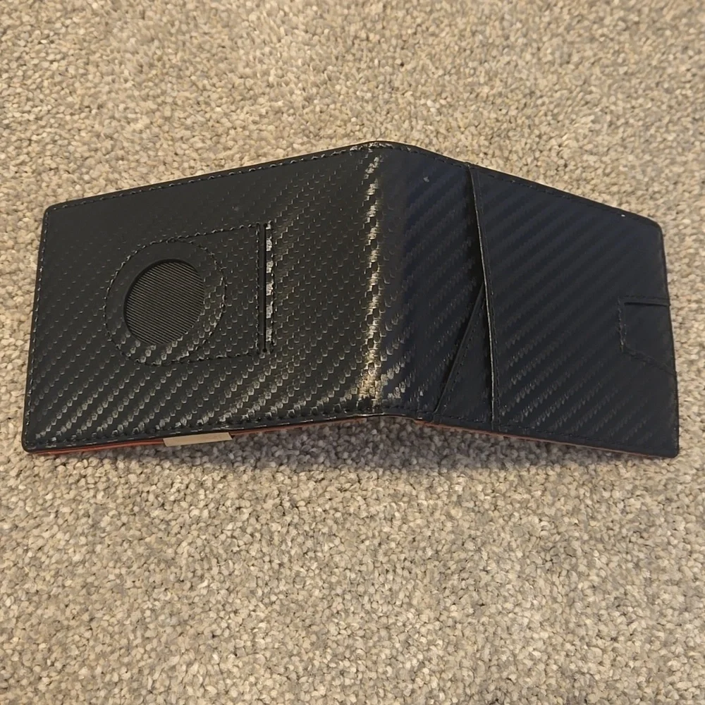 Air Tag Wallet With Money Clip Carbon Fiber Desgin Red And Black